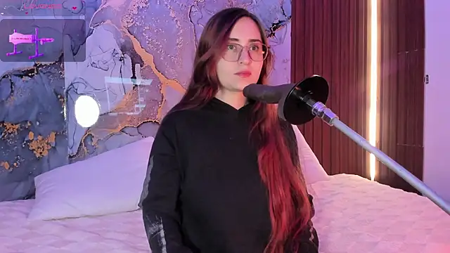 centaurigirl online show from October 11, 3:28 am