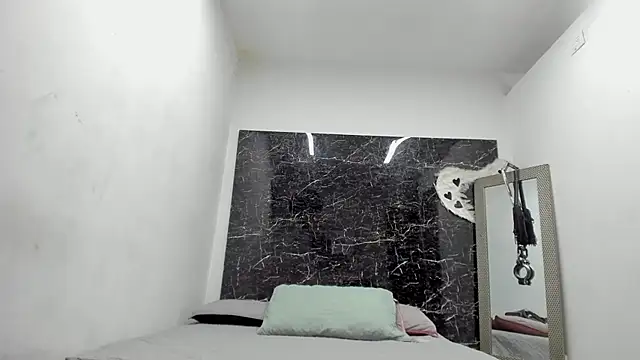 ada-brooke online show from November 21, 11:42 am