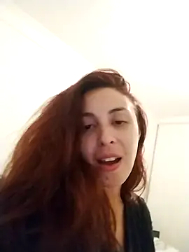 maipilu online show from February 18, 11:30 pm