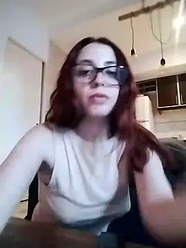 maipilu online show from February 25, 9:57 pm