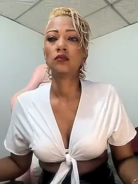 Amaliu  online show from January 6, 2:10 pm