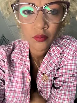 Amaliu  online show from February 18, 2:24 pm