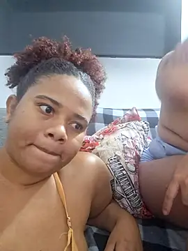 Snapshot of DANIELA_MICHEL chatting on December 3, 9:57 pm DANIELA MICHEL online show from December 3, 9:57 pm