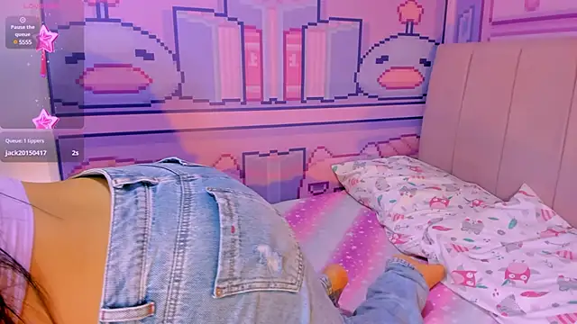 Snapshot of _18alice chatting on December 21, 2:41 am 18alice online show from December 21, 2:41 am