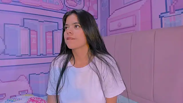 Snapshot of _18alice chatting on March 8, 6:10 am 18alice online show from March 8, 6:10 am