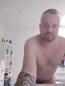 mikaaaaase online show from February 28, 8:04 am