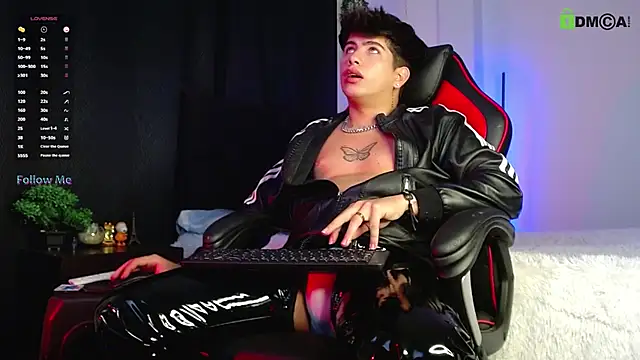 LyleBennett  online show from October 9, 12:58 pm