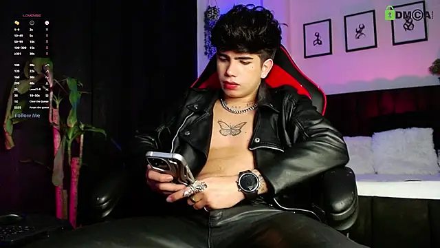 Snapshot of LyleBennett_ chatting on March 9, 12:42 pm LyleBennett online show from March 9, 12:42 pm