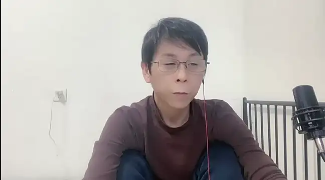 Snapshot of TGH521 chatting on December 29, 2:31 pm TGH521 online show from December 29, 2:31 pm