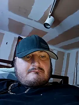 Snapshot of muledick8824 chatting on October 24, 2:35 pm muledick8824 online show from October 24, 2:35 pm