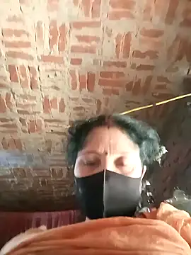 Snapshot of Suman007 chatting on December 24, 6:22 am Suman007 online show from December 24, 6:22 am