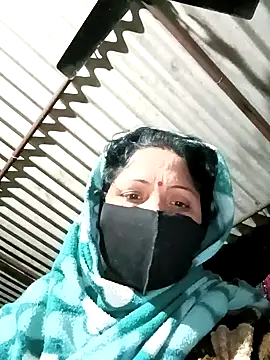 Snapshot of Suman007 chatting on December 30, 3:24 pm Suman007 online show from December 30, 3:24 pm