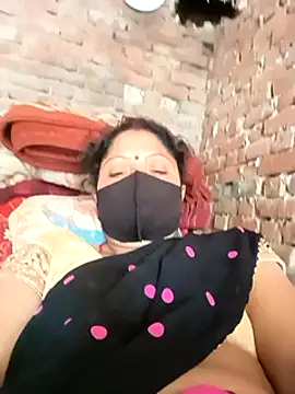 Snapshot of Suman007 chatting on January 27, 7:03 am Suman007 online show from January 27, 7:03 am