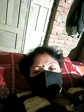 Snapshot of Suman007 chatting on January 27, 5:58 pm Suman007 online show from January 27, 5:58 pm