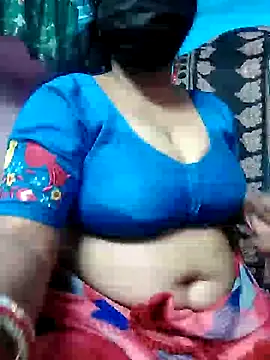 Snapshot of BERRY_00 chatting on January 17, 5:51 pm BERRY 00 online show from January 17, 5:51 pm