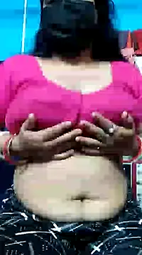 Snapshot of BERRY_00 chatting on January 23, 1:41 am BERRY 00 online show from January 23, 1:41 am