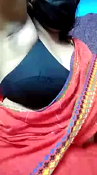 Snapshot of BERRY_00 chatting on January 24, 1:13 am BERRY 00 online show from January 24, 1:13 am
