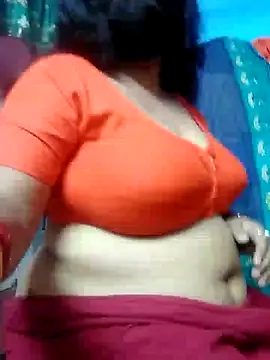 Snapshot of BERRY_00 chatting on February 10, 9:58 am BERRY 00 online show from February 10, 9:58 am