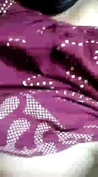 Snapshot of BERRY_00 chatting on February 16, 10:10 am BERRY 00 online show from February 16, 10:10 am
