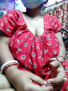 Snapshot of BERRY_00 chatting on February 24, 1:13 am BERRY 00 online show from February 24, 1:13 am