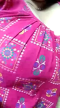 Snapshot of BERRY_00 chatting on February 24, 9:53 am BERRY 00 online show from February 24, 9:53 am