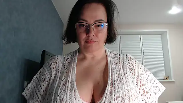 Snapshot of Nora_Star chatting on October 31, 6:31 pm Nora Star online show from October 31, 6:31 pm