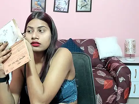 Snapshot of dumbledora chatting on February 28, 3:40 am dumbledora online show from February 28, 3:40 am