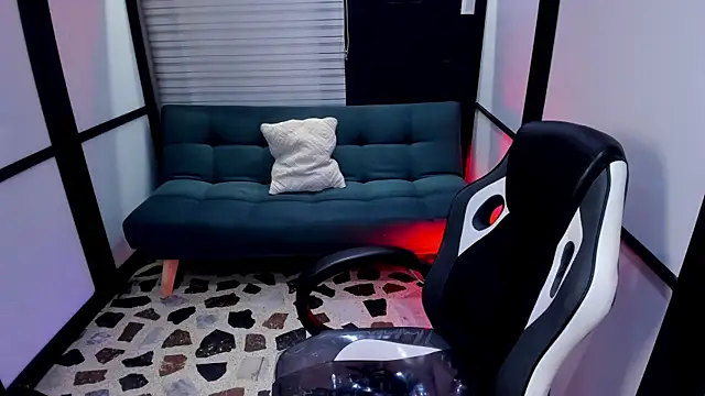 AlliceRosero online show from September 25, 4:05 am