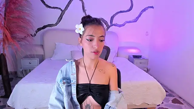 AlliceRosero online show from October 2, 4:41 am