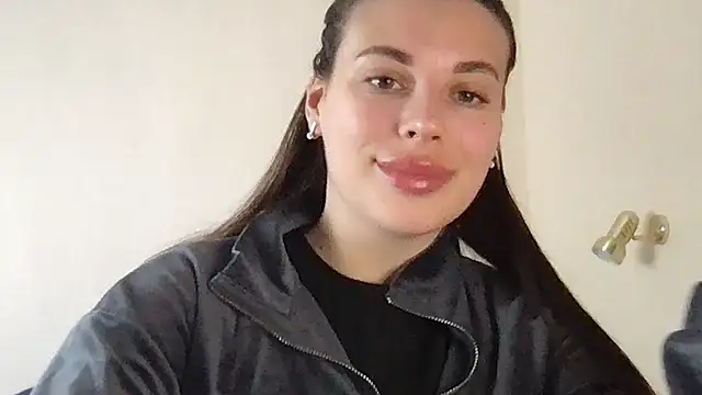 MoonriseGoddess online show from April 25, 9:23 am