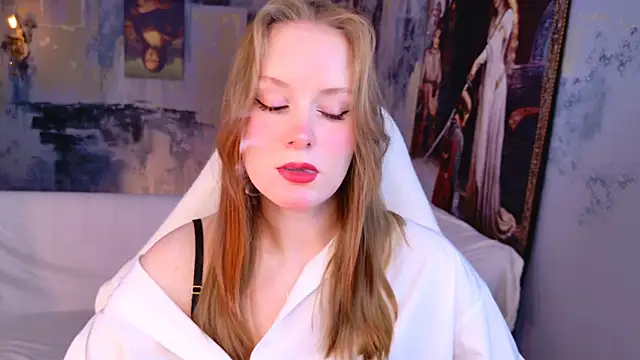 VivienLeeigh online show from March 24, 5:12 am