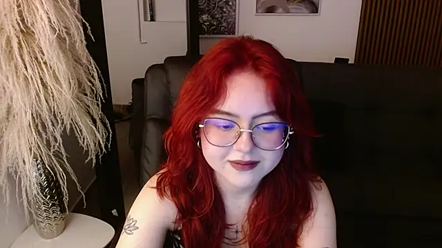 crimson tati  online show from December 19, 6:23 am