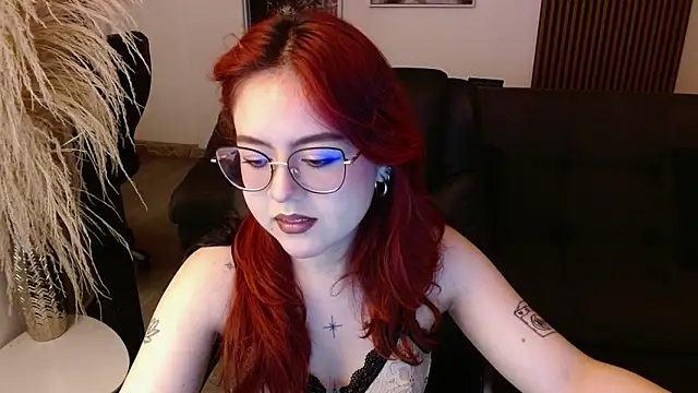 crimson tati  online show from February 7, 3:34 am