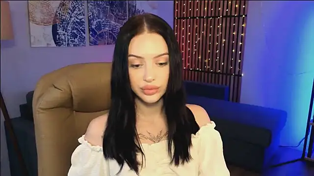 Snapshot of StellaryShy chatting on December 9, 2:06 pm StellaryShy online show from December 9, 2:06 pm