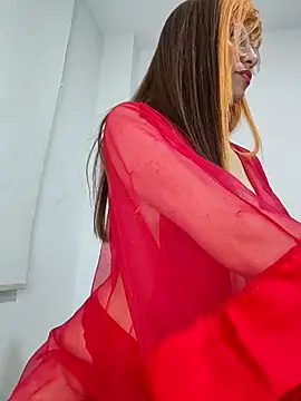 Snapshot of little_mavi chatting on October 2, 12:06 am little mavi online show from October 2, 12:06 am