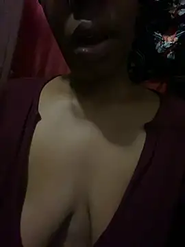 Snapshot of MsSapPhire500 chatting on May 3, 6:52 am MsSapPhire500 online show from May 3, 6:52 am