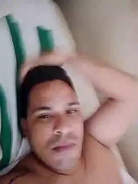 Snapshot of Viny459 chatting on January 9, 3:26 pm Viny459 online show from January 9, 3:26 pm