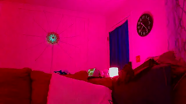 onlym4m online show from March 17, 12:30 am