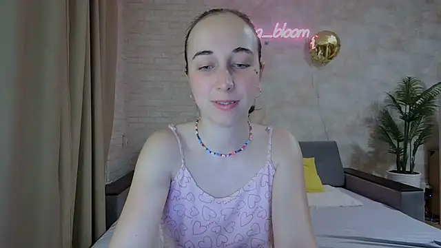 Anika bloom online show from February 20, 7:52 pm
