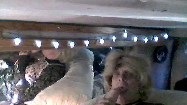 MaryCDslut69 online show from September 15, 3:34 pm
