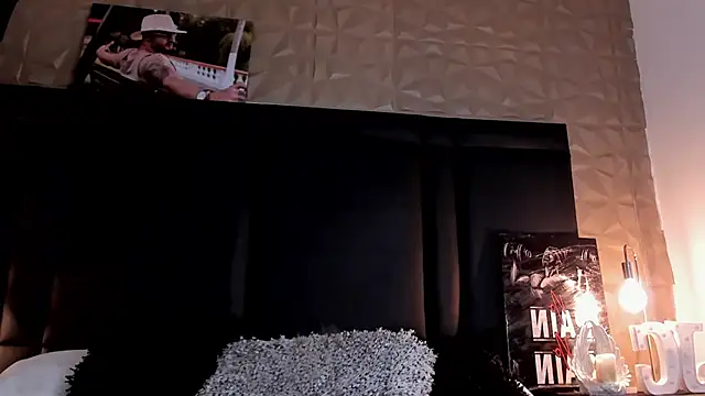 JeanColleman online show from October 18, 4:15 am