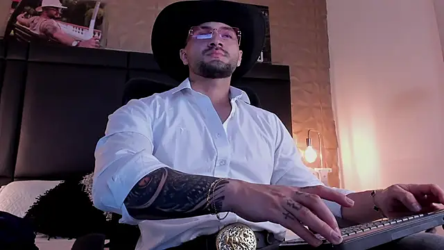 JeanColleman online show from November 1, 4:14 am