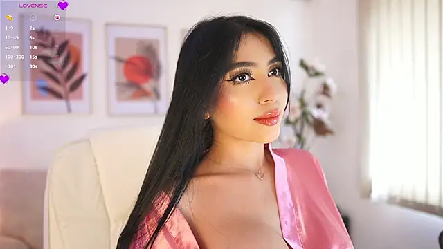 elasummer online show from March 15, 6:21 pm