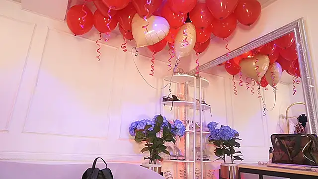 elasummer online show from February 16, 12:23 pm