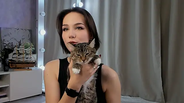 Snapshot of Tate_Angel chatting on October 11, 6:06 pm Tate Angel online show from October 11, 6:06 pm