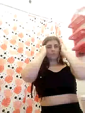 Snapshot of samanta_rosas1 chatting on January 3, 12:43 am samanta rosas1 online show from January 3, 12:43 am