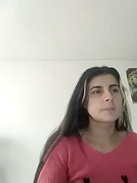Snapshot of samanta_rosas1 chatting on January 4, 5:05 pm samanta rosas1 online show from January 4, 5:05 pm