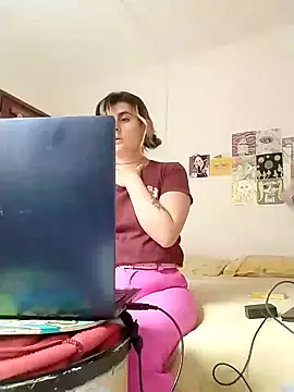 Snapshot of samanta_rosas1 chatting on January 31, 8:54 pm samanta rosas1 online show from January 31, 8:54 pm