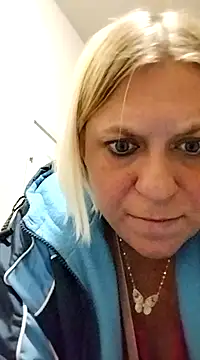 Playmate86 online show from December 8, 8:09 am