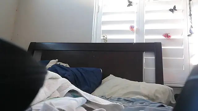 Snapshot of cloudyspun chatting on November 24, 10:20 pm cloudyspun online show from November 24, 10:20 pm